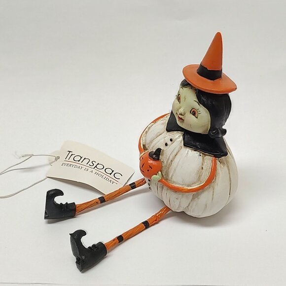 Johanna Parker - Witch Pumpkin Body Sitter Holding Tiny Little Pumpkin - Picture 4 of 5